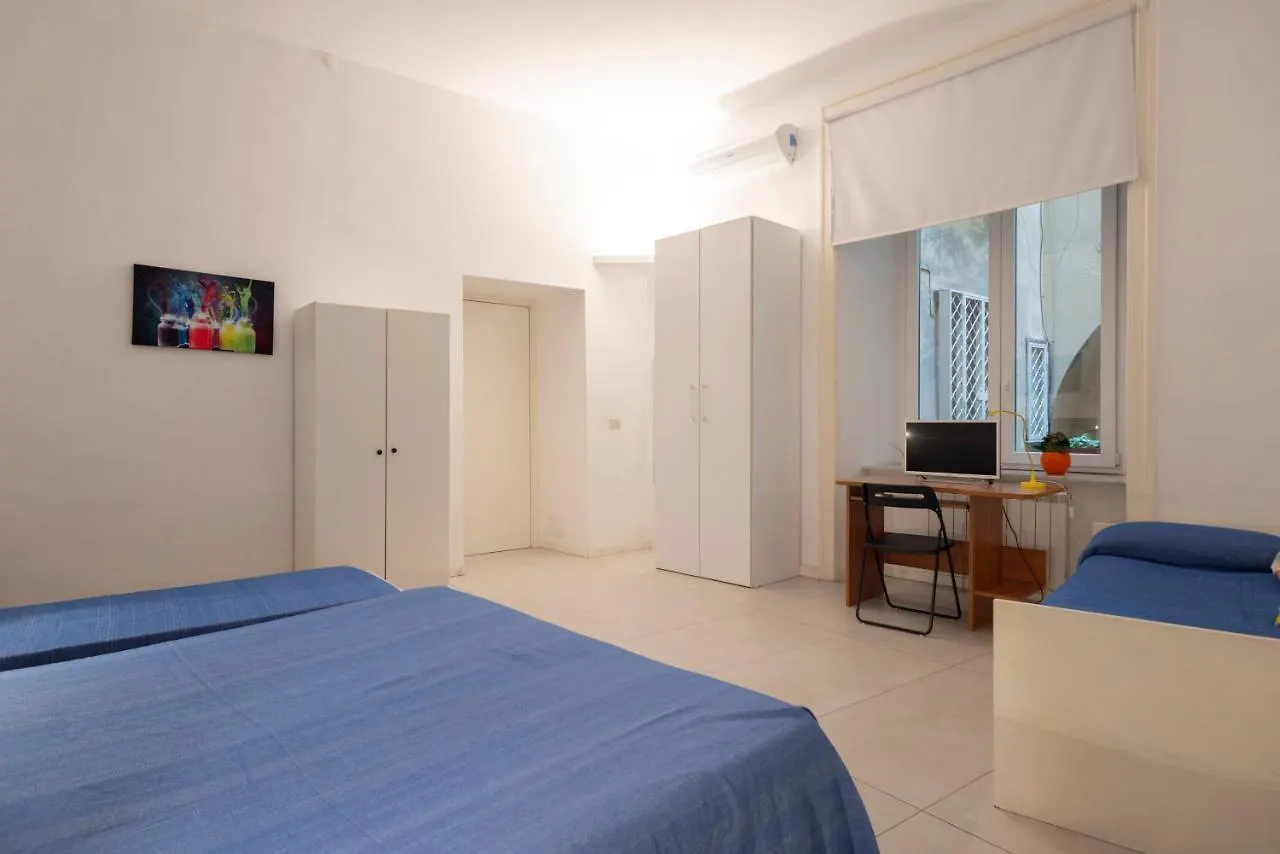 Geco'S Apartment Naples 0*,  Italy